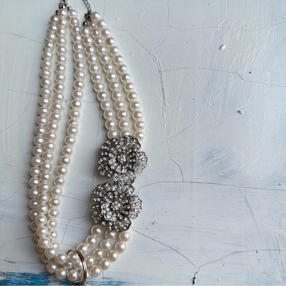 Pearl Necklace Medallion Convertible Assemblage Art Repurposed Pendant Handmade - Picture 3 of 10